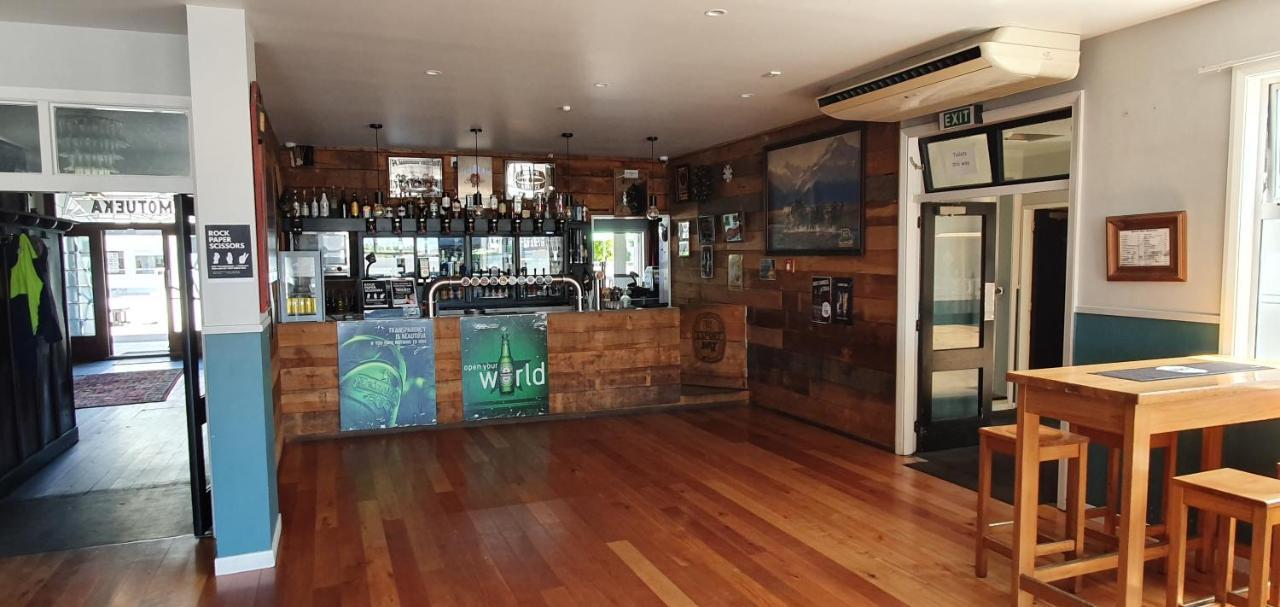 Hotel Motueka Backpackers, Loud Live Music Friday Saturday Nights المظهر الخارجي الصورة
