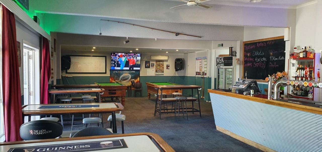 Hotel Motueka Backpackers, Loud Live Music Friday Saturday Nights المظهر الخارجي الصورة